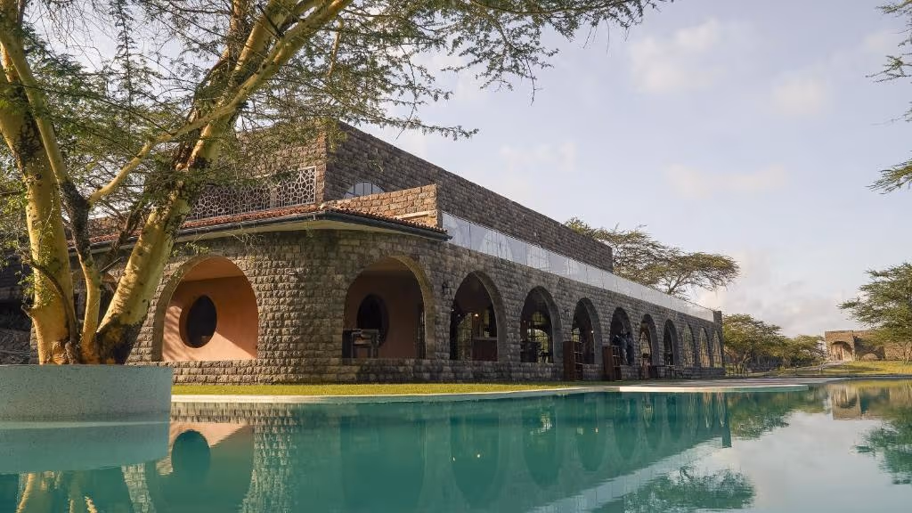 Giraffe Manor Tanzania Gallery Image 3